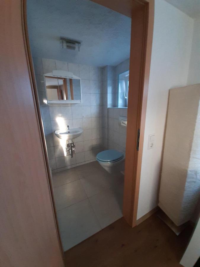 Biberach-Riss-Zimmer-Frei, Einzel-Zimmer Bad Kueche Birkenhard Dış mekan fotoğraf