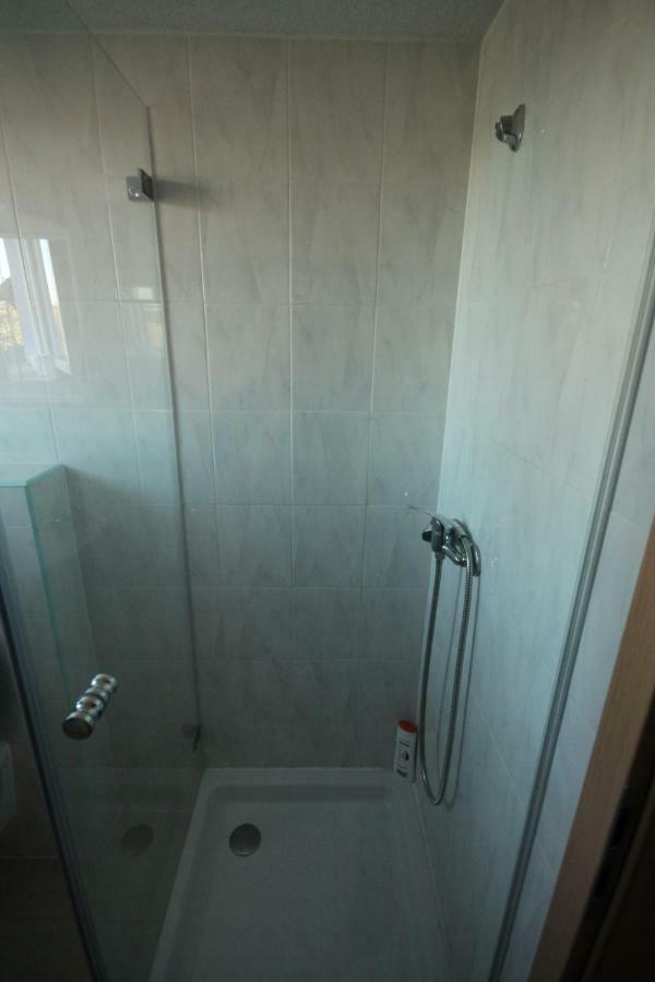 Biberach-Riss-Zimmer-Frei, Einzel-Zimmer Bad Kueche Birkenhard Dış mekan fotoğraf